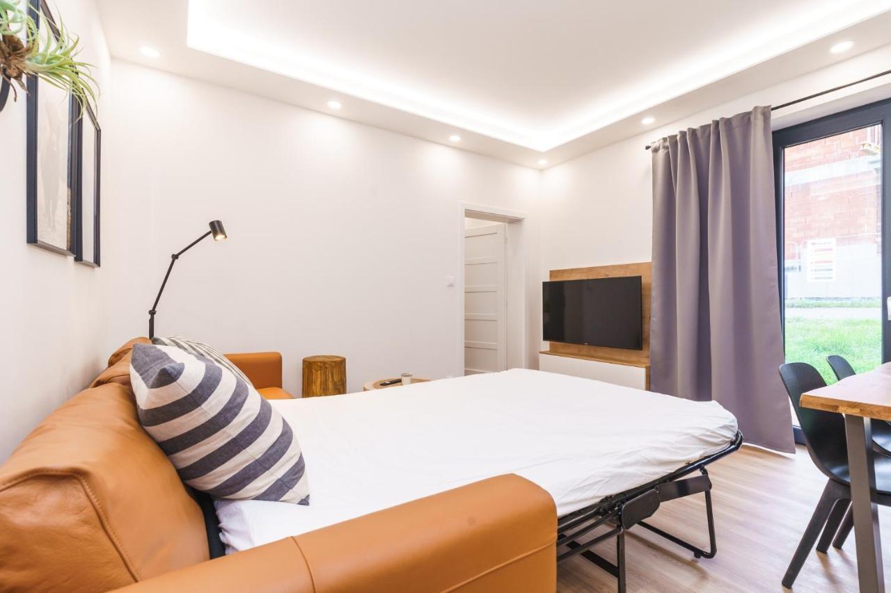 Apartman Ski Plesivec อาเบอร์ตามี ภายนอก รูปภาพ