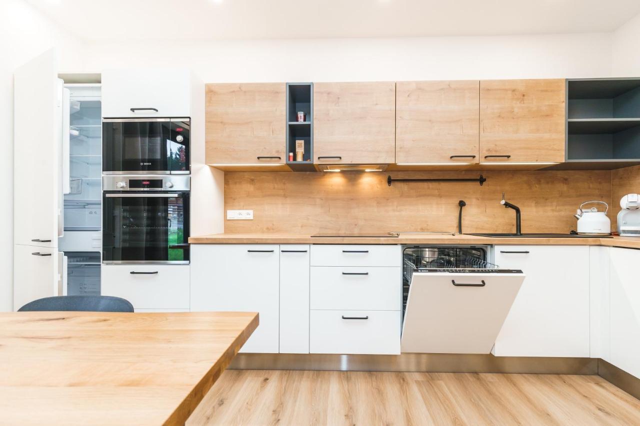 Apartman Ski Plesivec อาเบอร์ตามี ภายนอก รูปภาพ